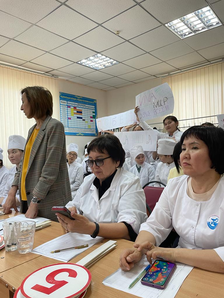 «Өз кәсібінің бiлгiрлерi» атты конкурс.
